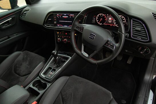 SEAT Leon TSI EVO FR BLACK EDITION