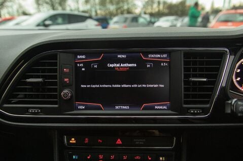 SEAT Leon TSI EVO FR BLACK EDITION 22