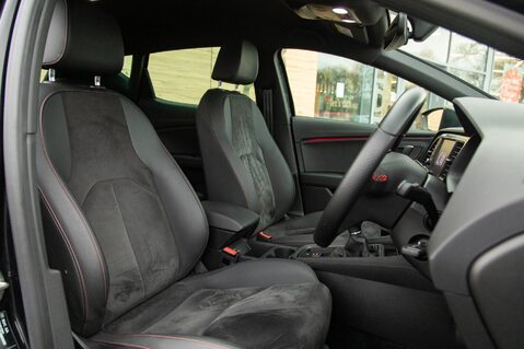 SEAT Leon TSI EVO FR BLACK EDITION 31