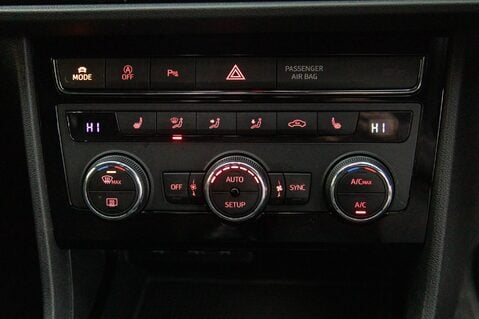 SEAT Leon TSI EVO FR BLACK EDITION 34