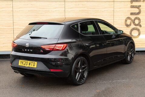 SEAT Leon TSI EVO FR BLACK EDITION 2