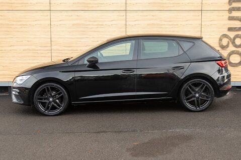SEAT Leon TSI EVO FR BLACK EDITION 13