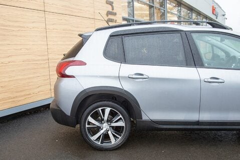 Peugeot 2008 PURETECH S/S GT LINE 7