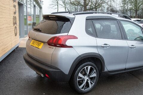 Peugeot 2008 PURETECH S/S GT LINE 8