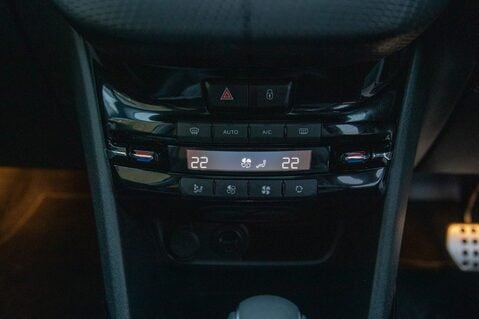 Peugeot 2008 PURETECH S/S GT LINE 34