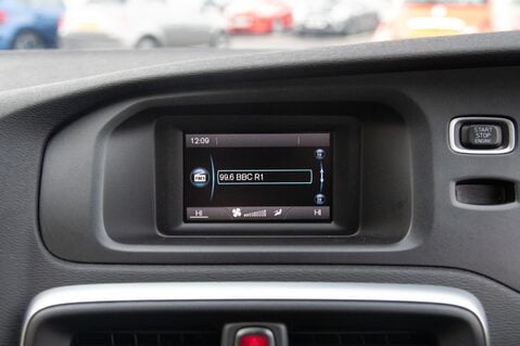 Volvo V40 T2 MOMENTUM 22