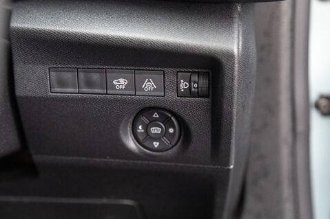 Citroen C4 PURETECH SHINE PLUS S/S EAT8 17