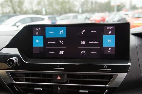 Citroen C4 PURETECH SHINE PLUS S/S EAT8 24