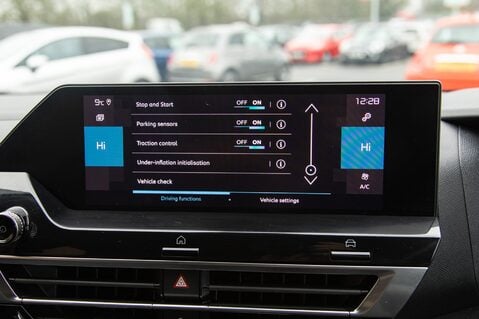 Citroen C4 PURETECH SHINE PLUS S/S EAT8 31