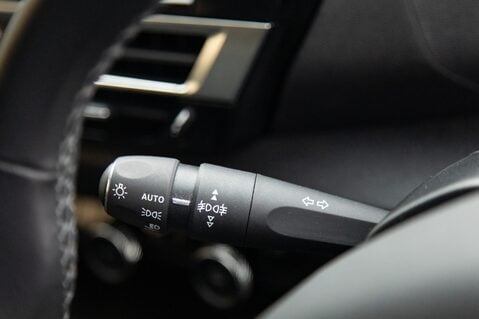 Citroen C4 PURETECH SHINE PLUS S/S EAT8 18