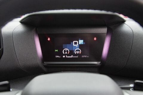 Citroen C4 PURETECH SHINE PLUS S/S EAT8 15