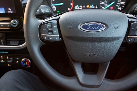 Ford Fiesta TREND 19