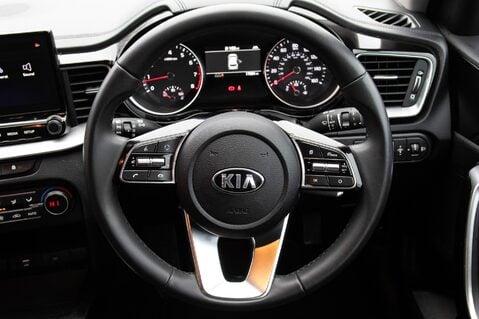 Kia Ceed 3 ISG 21