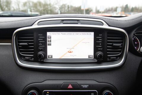 Kia Sorento CRDI KX-2 ISG 24