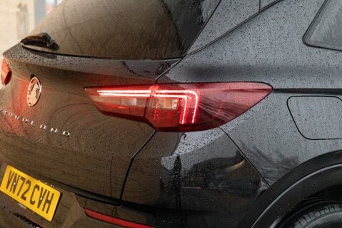 Vauxhall Grandland ELITE 8