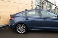 Hyundai i30 FASTBACK SE NAV 7