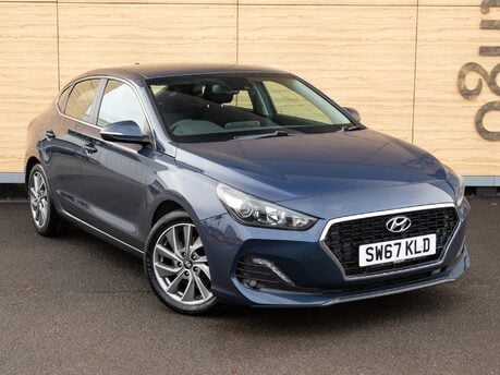 Hyundai i30 FASTBACK SE NAV