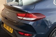 Hyundai i30 FASTBACK SE NAV 9