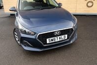 Hyundai i30 FASTBACK SE NAV 10