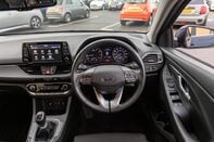 Hyundai i30 FASTBACK SE NAV 20