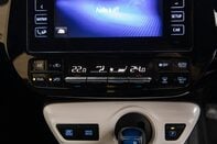 Toyota Prius VVT-I BUSINESS EDITION PLUS 31