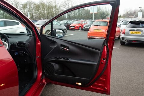 Toyota Prius VVT-I BUSINESS EDITION PLUS 14