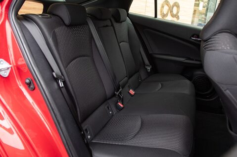 Toyota Prius VVT-I BUSINESS EDITION PLUS 33