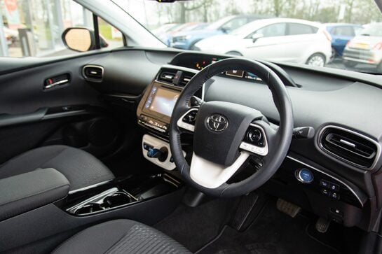 Toyota Prius VVT-I BUSINESS EDITION PLUS
