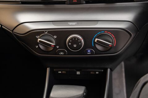 Hyundai i20 T-GDI SE CONNECT MHEV 29