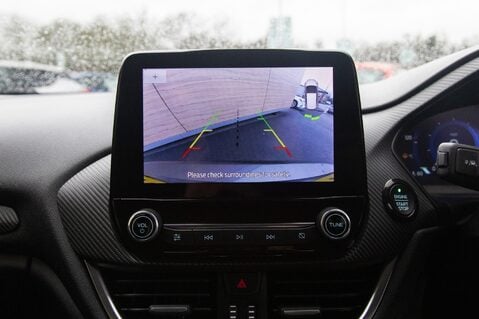 Ford Fiesta TITANIUM VIGNALE MHEV 28