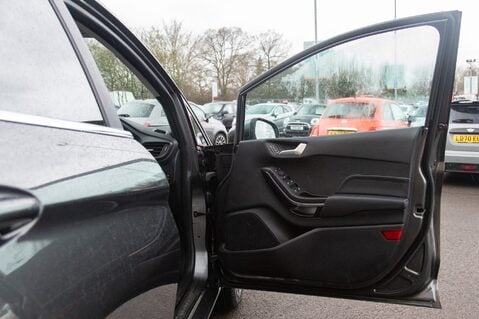 Ford Fiesta TITANIUM VIGNALE MHEV 14