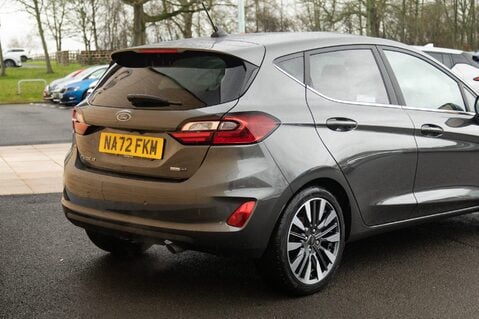 Ford Fiesta TITANIUM VIGNALE MHEV 8