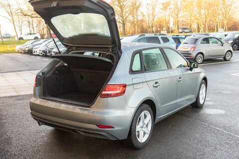 Audi A3 SPORTBACK TFSI SE 35
