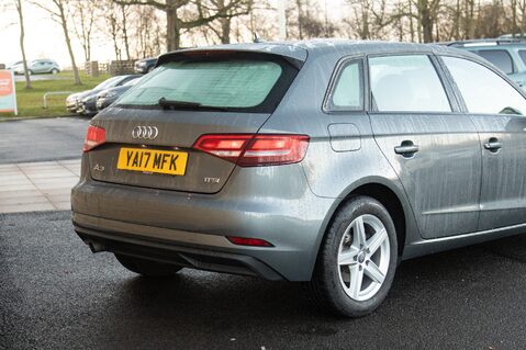 Audi A3 SPORTBACK TFSI SE 8