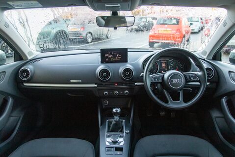 Audi A3 SPORTBACK TFSI SE 3