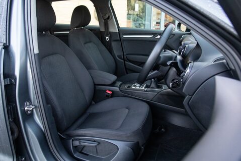 Audi A3 SPORTBACK TFSI SE 30