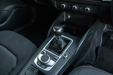 Audi A3 SPORTBACK TFSI SE 31