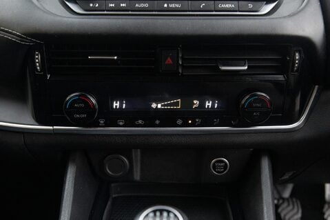 Nissan Qashqai DIG-T ACENTA PREMIUM MHEV 33