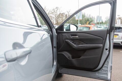 Nissan Qashqai DIG-T ACENTA PREMIUM MHEV 14