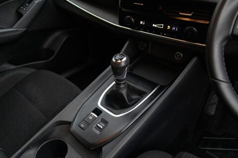 Nissan Qashqai DIG-T ACENTA PREMIUM MHEV 32