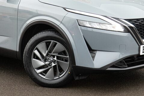 Nissan Qashqai DIG-T ACENTA PREMIUM MHEV 11