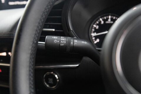 Mazda 3 SPORT LUX MHEV 17