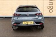 Mazda 3 SPORT LUX MHEV 6
