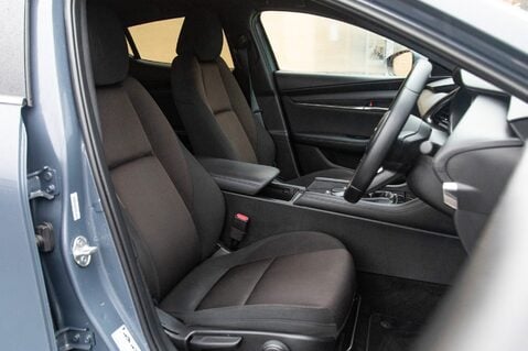 Mazda 3 SPORT LUX MHEV 30