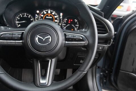 Mazda 3 SPORT LUX MHEV 20