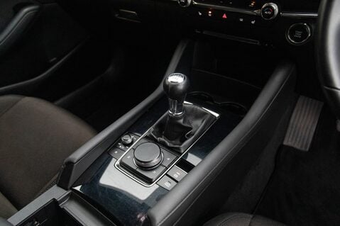 Mazda 3 SPORT LUX MHEV 31