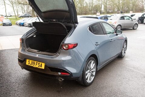 Mazda 3 SPORT LUX MHEV 36