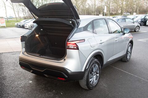 Nissan Qashqai DIG-T ACENTA PREMIUM MHEV 36