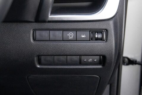 Nissan Qashqai DIG-T ACENTA PREMIUM MHEV 16