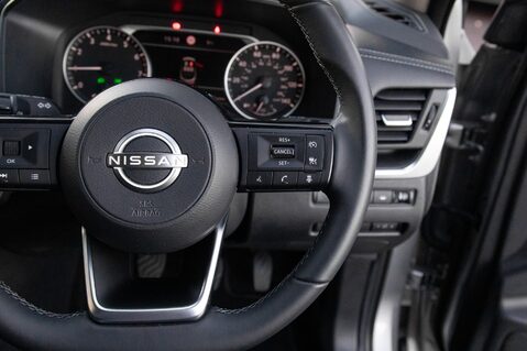 Nissan Qashqai DIG-T ACENTA PREMIUM MHEV 20